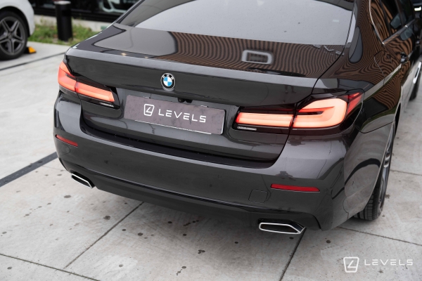 BMW SERIE 5 518D 150CH Business Design BVA8