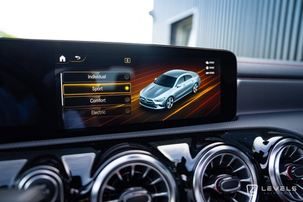 Mercedes CLA Coupe 250e AMG LINE 8G-DCT