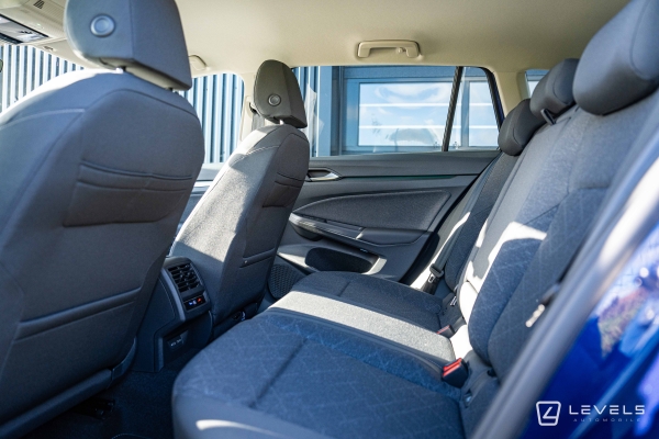  Volkswagen GOLF 8 SW 1.0 110 Ch LIFE BUSINESS OPF