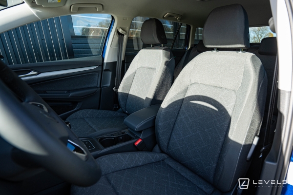  Volkswagen GOLF 8 SW 1.0 110 Ch LIFE BUSINESS OPF