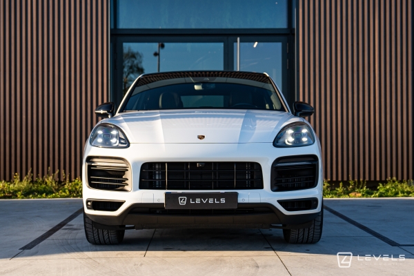 Porsche Cayenne Coupé 3.0 V6 E-Hybrid Platinum Edition