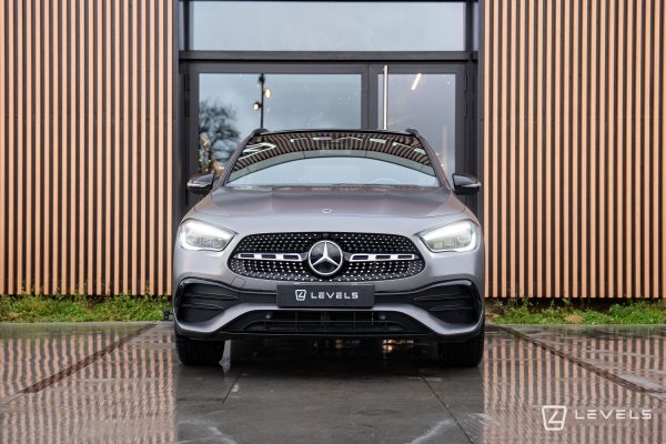Mercedes GLA 250E AMG LINE 8G-DCT