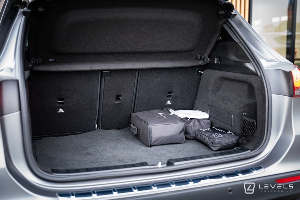 Mercedes GLA 250E AMG LINE 8G-DCT