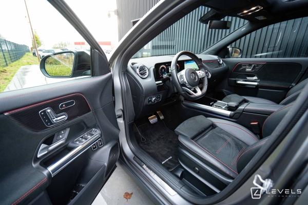 Mercedes GLA 250E AMG LINE 8G-DCT