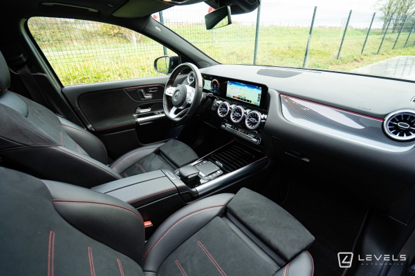 Mercedes GLA 250E AMG LINE 8G-DCT