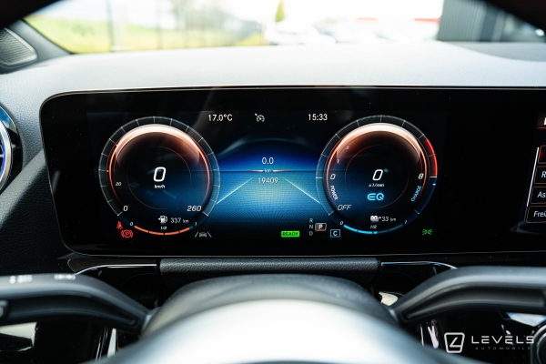 Mercedes GLA 250E AMG LINE 8G-DCT