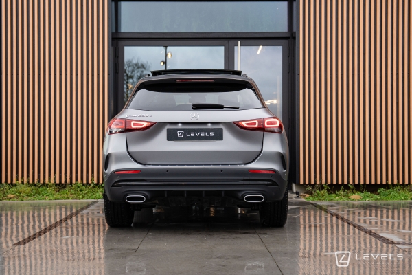 Mercedes GLA 250E AMG LINE 8G-DCT