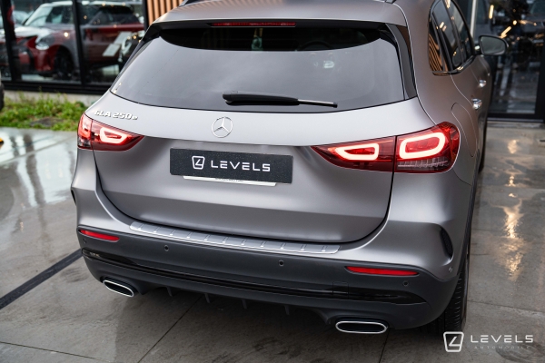 Mercedes GLA 250E AMG LINE 8G-DCT
