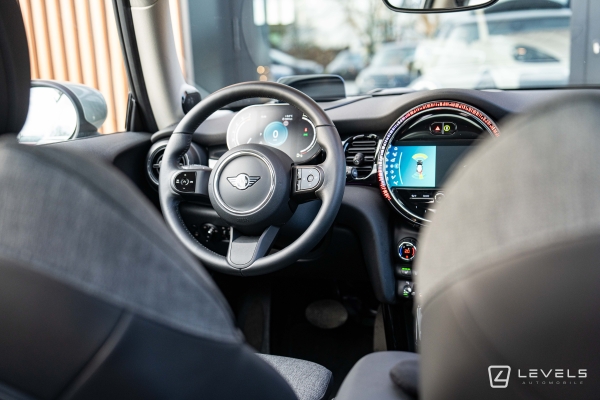 MINI COOPER 136 ch CAMDEN BVA7