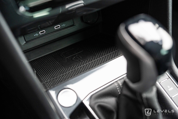  Volkswagen Tiguan R-LINE 1.4 E-hybrid 245 ch DSG6