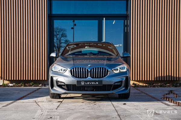 BMW SERIE 1 118i 136 ch M SPORT DKG7