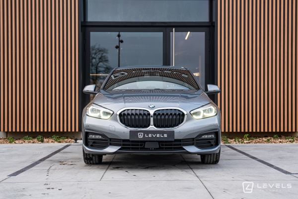 BMW SERIE 1 116DA 116 CH BUSINESS DESIGN DKG7