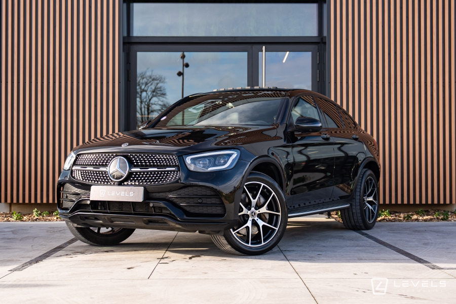 GLC COUPE 300E AMG LINE 211 ch + 122 ch 4MATIC  9G-Tronic