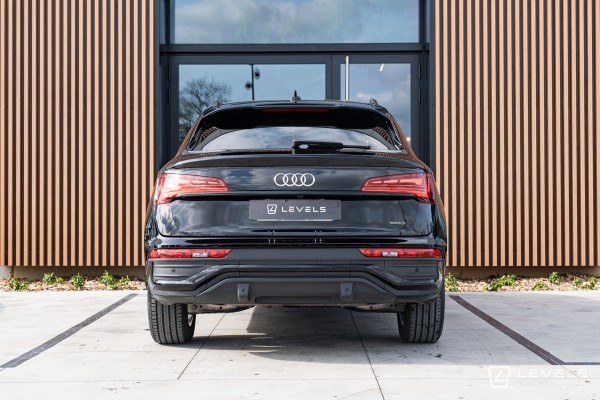 Audi Q5 SPORTBACK 50 TFSIe 299 CH QUATTRO S LINE S-TRONIC 