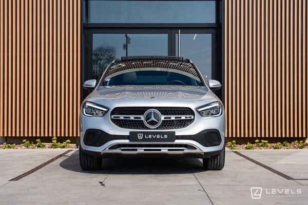 Mercedes GLA 250E Progressive Line 8G-DCT