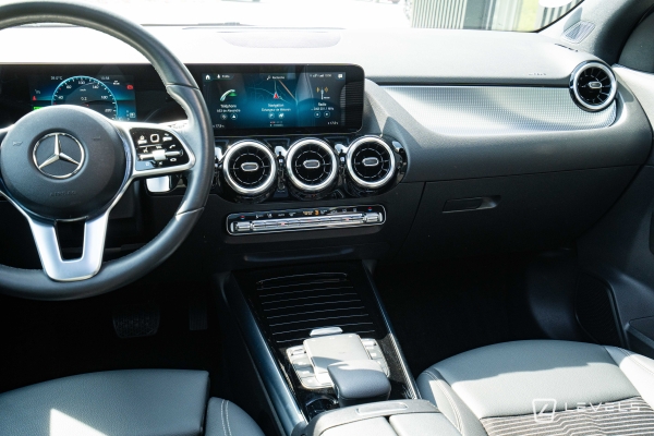 Mercedes GLA 250E Progressive Line 8G-DCT