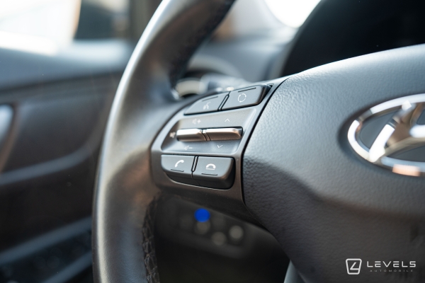 Hyundai KONA 1.0 T-GDI 120 HYBRID 48V CREATIVE