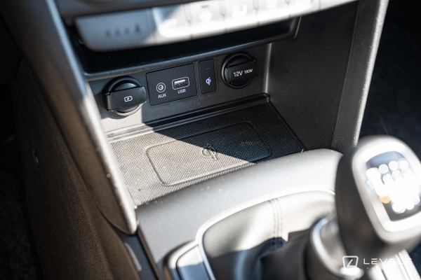 Hyundai KONA 1.0 T-GDI 120 HYBRID 48V CREATIVE