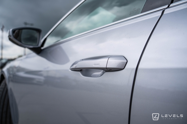 Audi A6 Avant 40TFSI 204 ch S-Line S-tronic 7