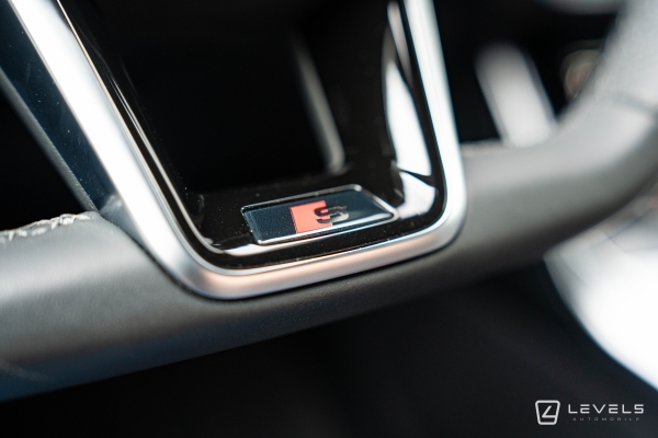 Audi A6 Avant 40TFSI 204 ch S-Line S-tronic 7