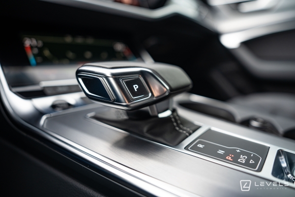 Audi A6 Avant 40TFSI 204 ch S-Line S-tronic 7