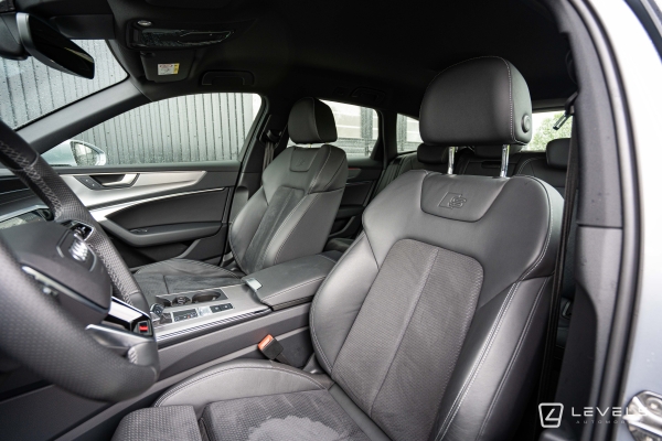 Audi A6 Avant 40TFSI 204 ch S-Line S-tronic 7