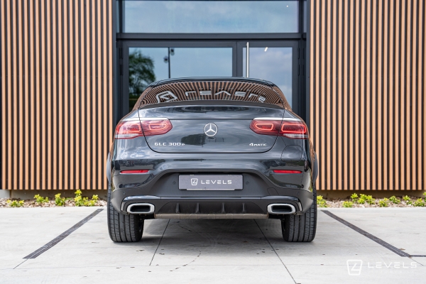 Mercedes GLC COUPE 300E AMG LINE 211 ch + 122 ch 4MATIC  9G-Tronic