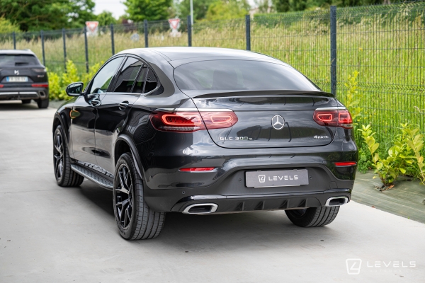 Mercedes GLC COUPE 300E AMG LINE 211 ch + 122 ch 4MATIC  9G-Tronic