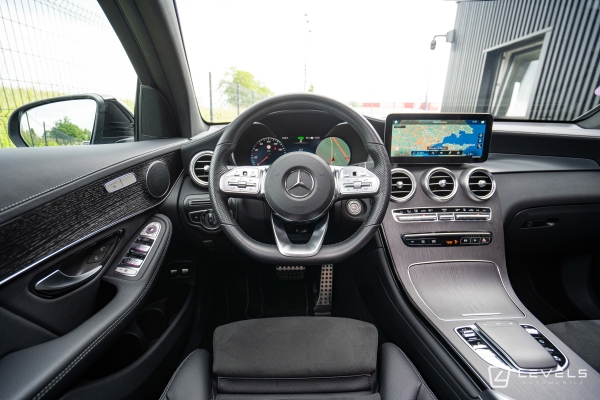 Mercedes GLC COUPE 300E AMG LINE 211 ch + 122 ch 4MATIC  9G-Tronic