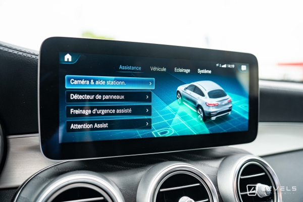 Mercedes GLC COUPE 300E AMG LINE 211 ch + 122 ch 4MATIC  9G-Tronic