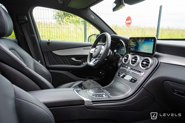 Mercedes GLC COUPE 300E AMG LINE 211 ch + 122 ch 4MATIC  9G-Tronic