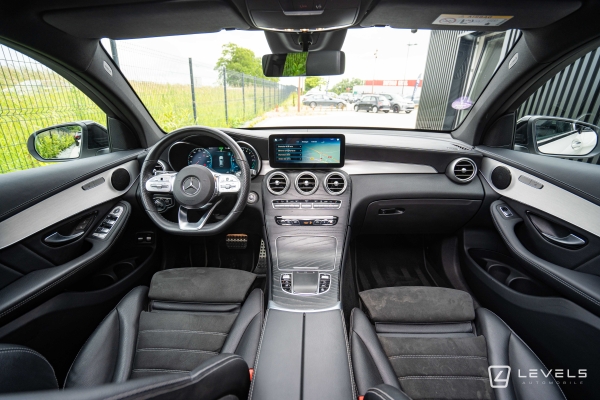 Mercedes GLC COUPE 300E AMG LINE 211 ch + 122 ch 4MATIC  9G-Tronic