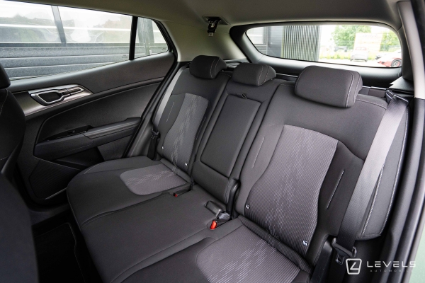 Kia SPORTAGE 230 ch HYBRIDE ACTIVE BUSINESS BVA6
