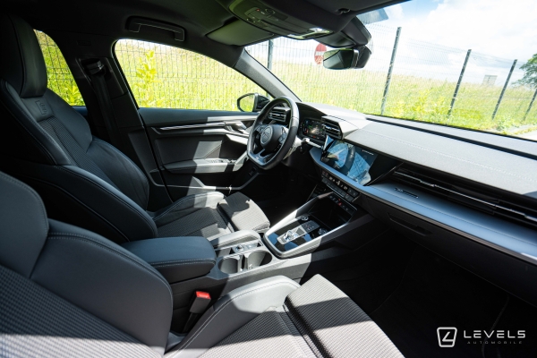 Audi A3 SPORTBACK 35 TFSI 150 ch MHEV S LINE S TRONIC 7