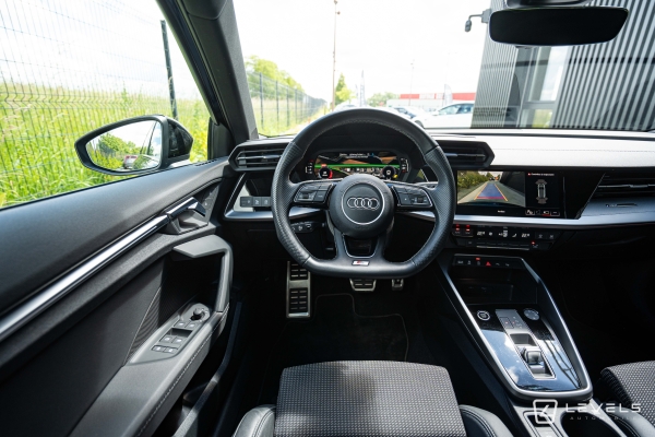 Audi A3 SPORTBACK 35 TFSI 150 ch MHEV S LINE S TRONIC 7
