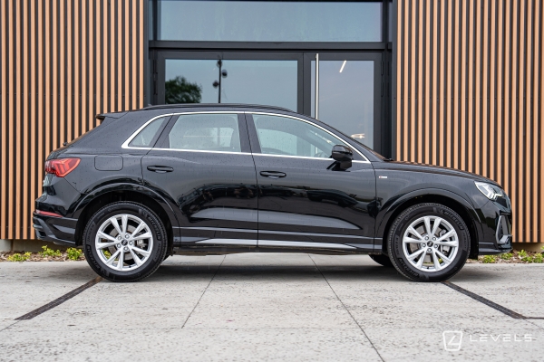 Audi Q3 45 TFSIe 245CH S-Line S TRONIC 7