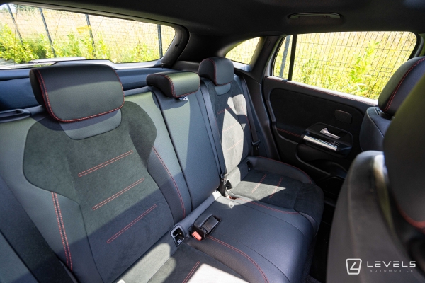 Mercedes GLA 250E AMG LINE 8G-DCT