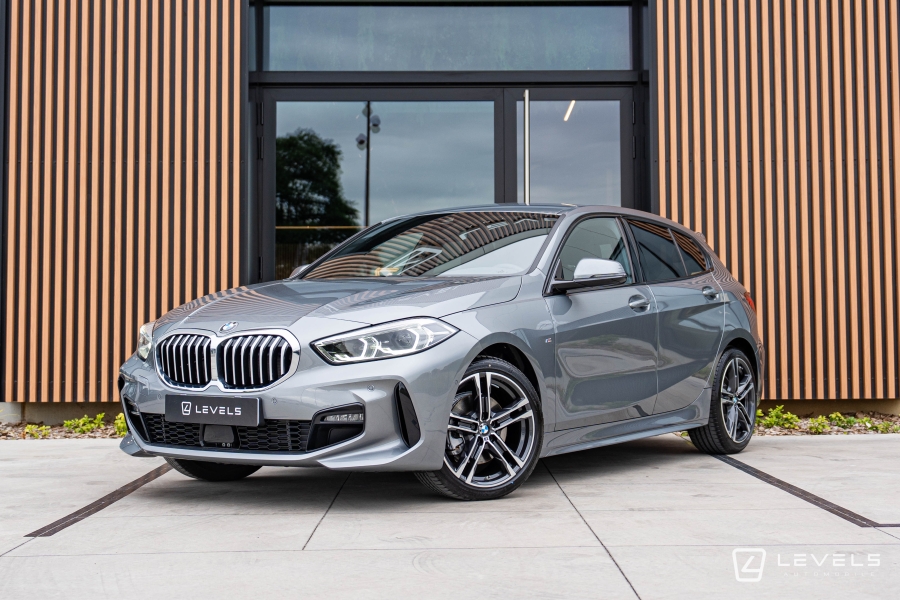 BMW SERIE 1 118i 136 ch M SPORT DKG7