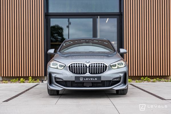 BMW SERIE 1 118i 136 ch M SPORT DKG7