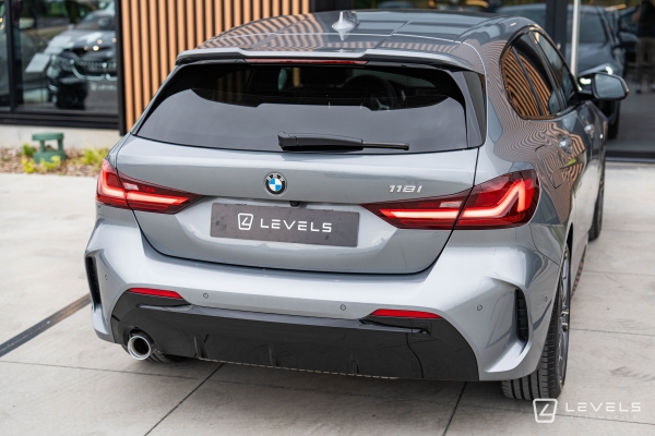 BMW SERIE 1 118i 136 ch M SPORT DKG7