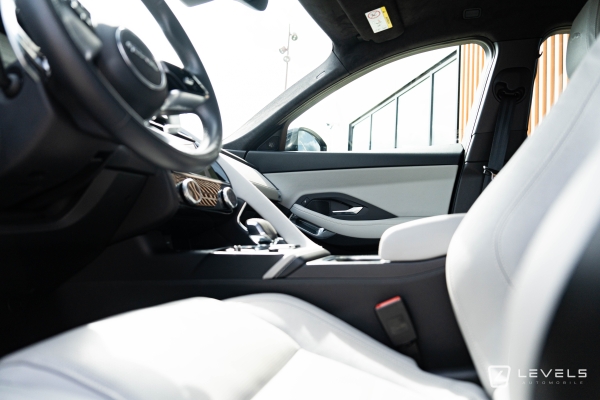 Jaguar E-pace D165 MHEV S R-Dynamic AWD
