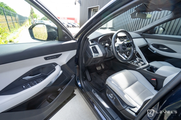Jaguar E-pace D165 MHEV S R-Dynamic AWD