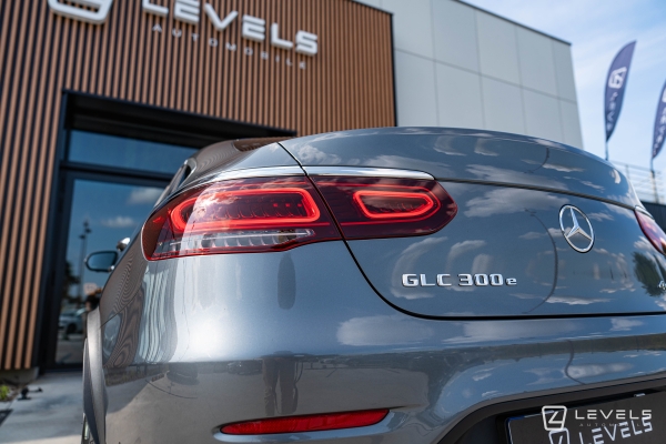 Mercedes GLC COUPE 300E 4MATIC AMG LINE 9G-TRONIC