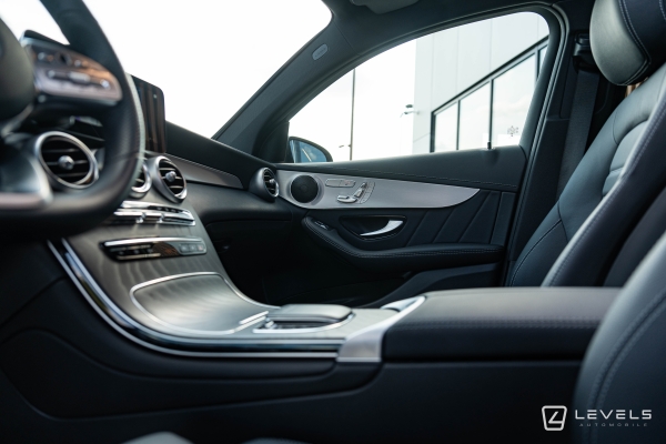 Mercedes GLC COUPE 300E 4MATIC AMG LINE 9G-TRONIC