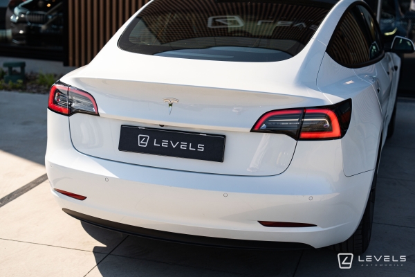 Tesla MODEL 3 Standard Plus RWD