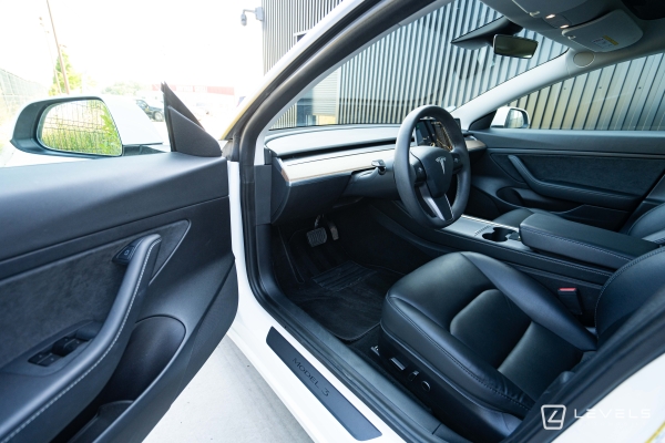 Tesla MODEL 3 Standard Plus RWD