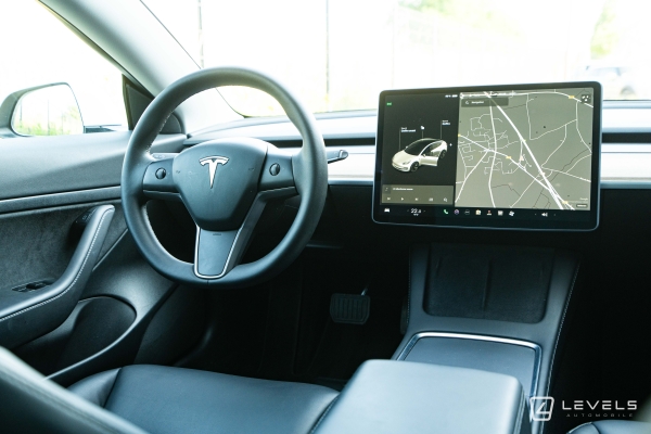 Tesla MODEL 3 Standard Plus RWD