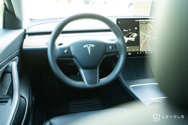 Tesla MODEL 3 Standard Plus RWD