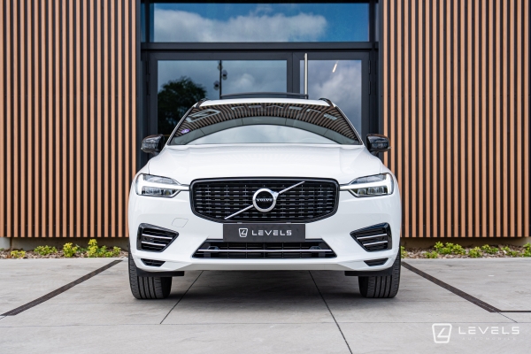  Volvo XC60 T8 RECHARGE AWD 390 CH R-DESIGN GEARTRONIC 8