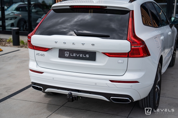  Volvo XC60 T8 RECHARGE AWD 390 CH R-DESIGN GEARTRONIC 8